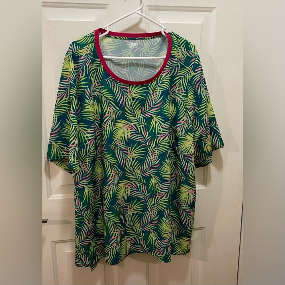 Lands' End Green Short Sleeve Relaxed Tee